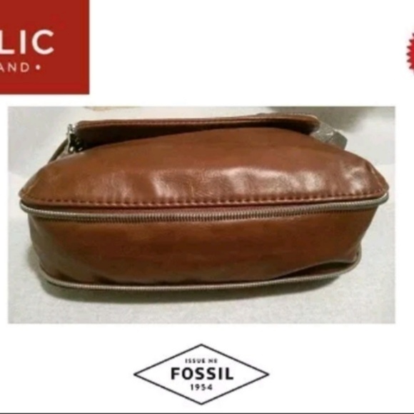 RELIC Cora East West Flap Crossbody Bag - Cognac - Picture 4 of 4